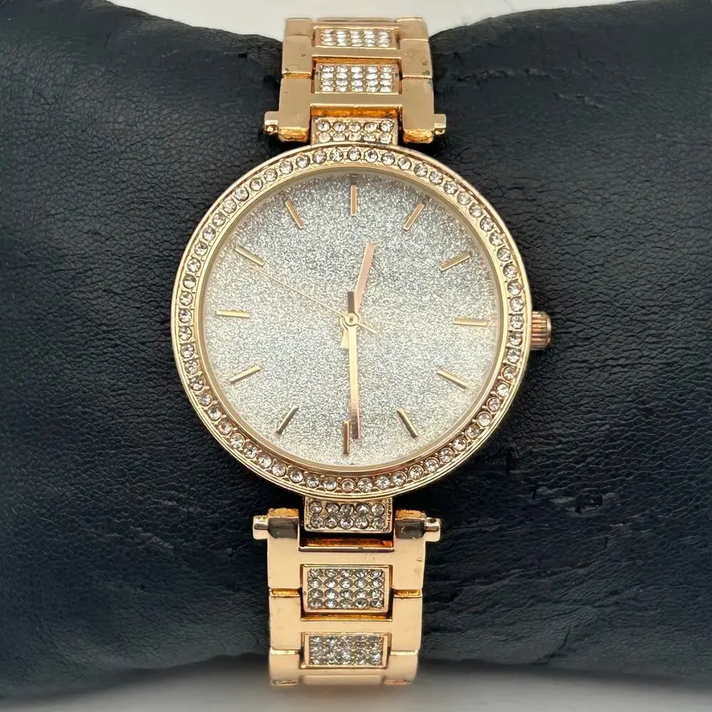 Women’s Rose Gold Crystal Bezel Women’s Fashion Watch Working New Battery